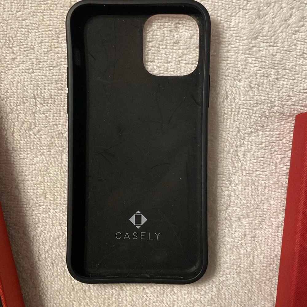 Castify iPhone 11 Pro case - Picture 3 of 6
